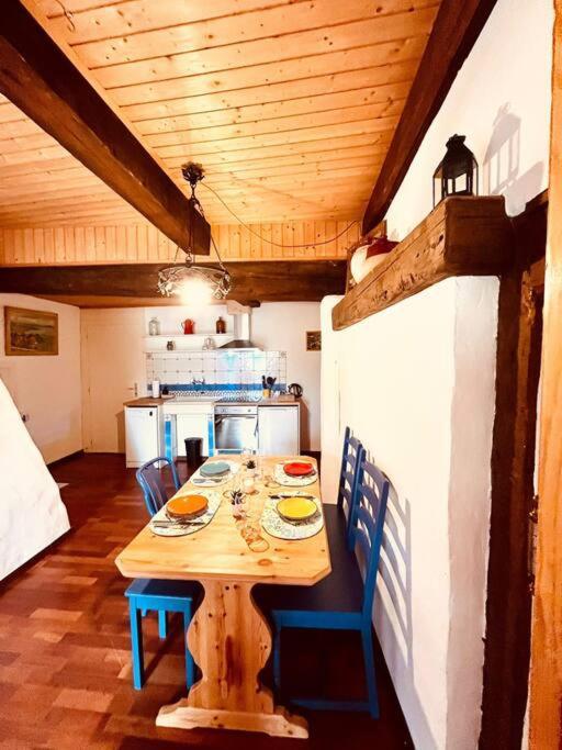 Charmant Appartement De Vacances Alta Ripa Hauterive  ภายนอก รูปภาพ